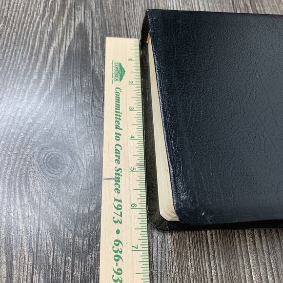 NKJV The PERSONAL GROWTH Study Bible Nelson 1715 Black Leather - Picture 4 of 11